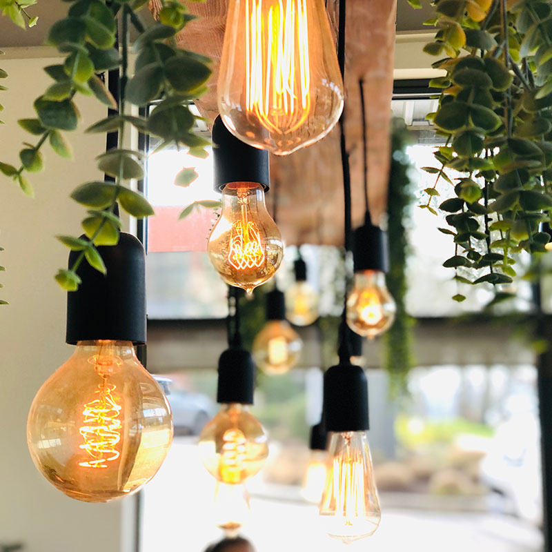 Décoration et éclairage dans une boutique