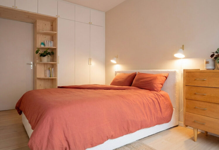 Aménagement intérieur maison à Castries – Chambre fonctionnelle et décorée